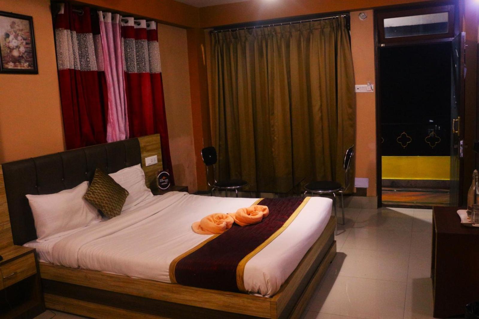 Hotel Jaswin Shanti Priya ดาร์จีลิง ภายนอก รูปภาพ