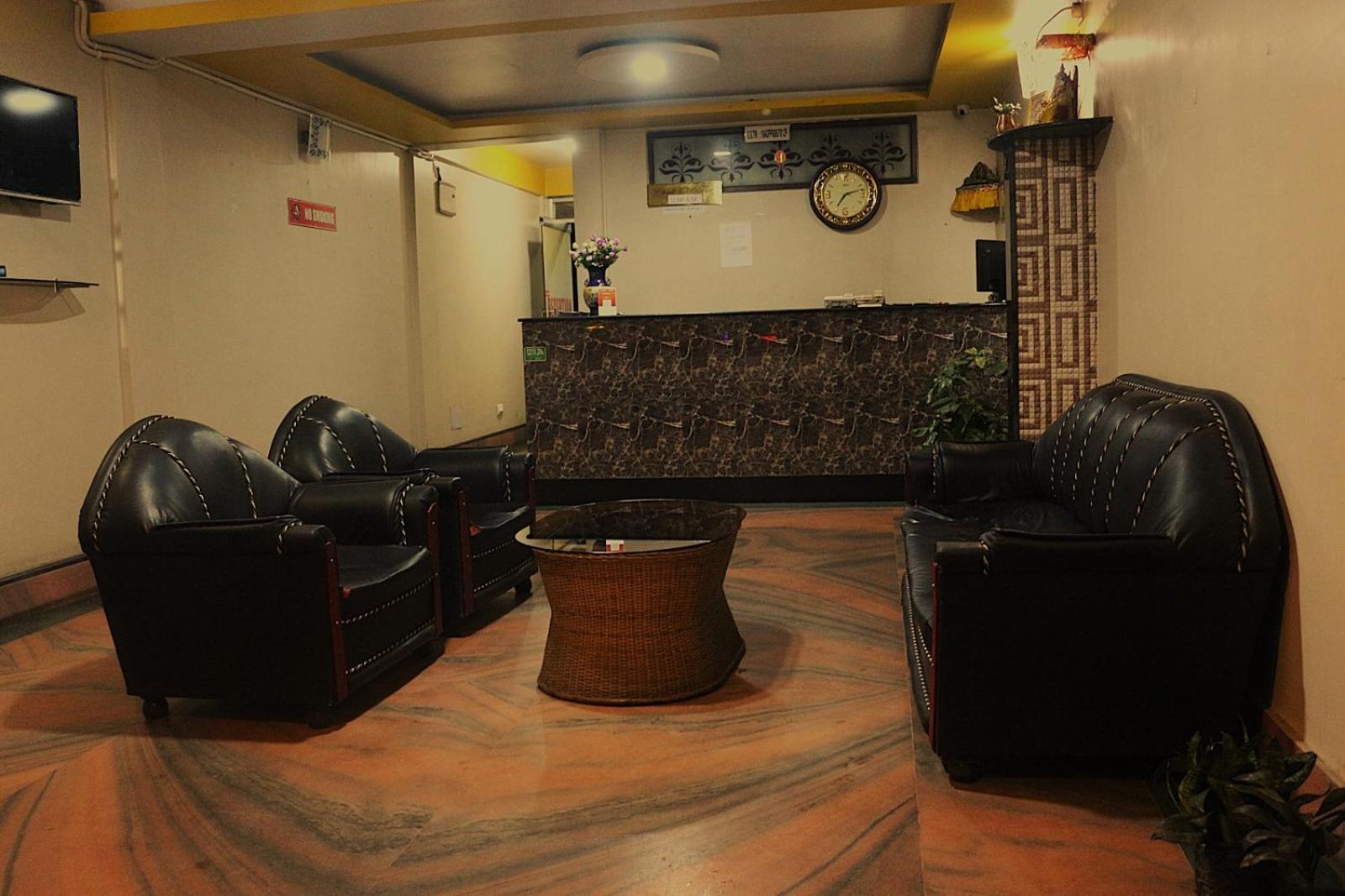 Hotel Jaswin Shanti Priya ดาร์จีลิง ภายนอก รูปภาพ