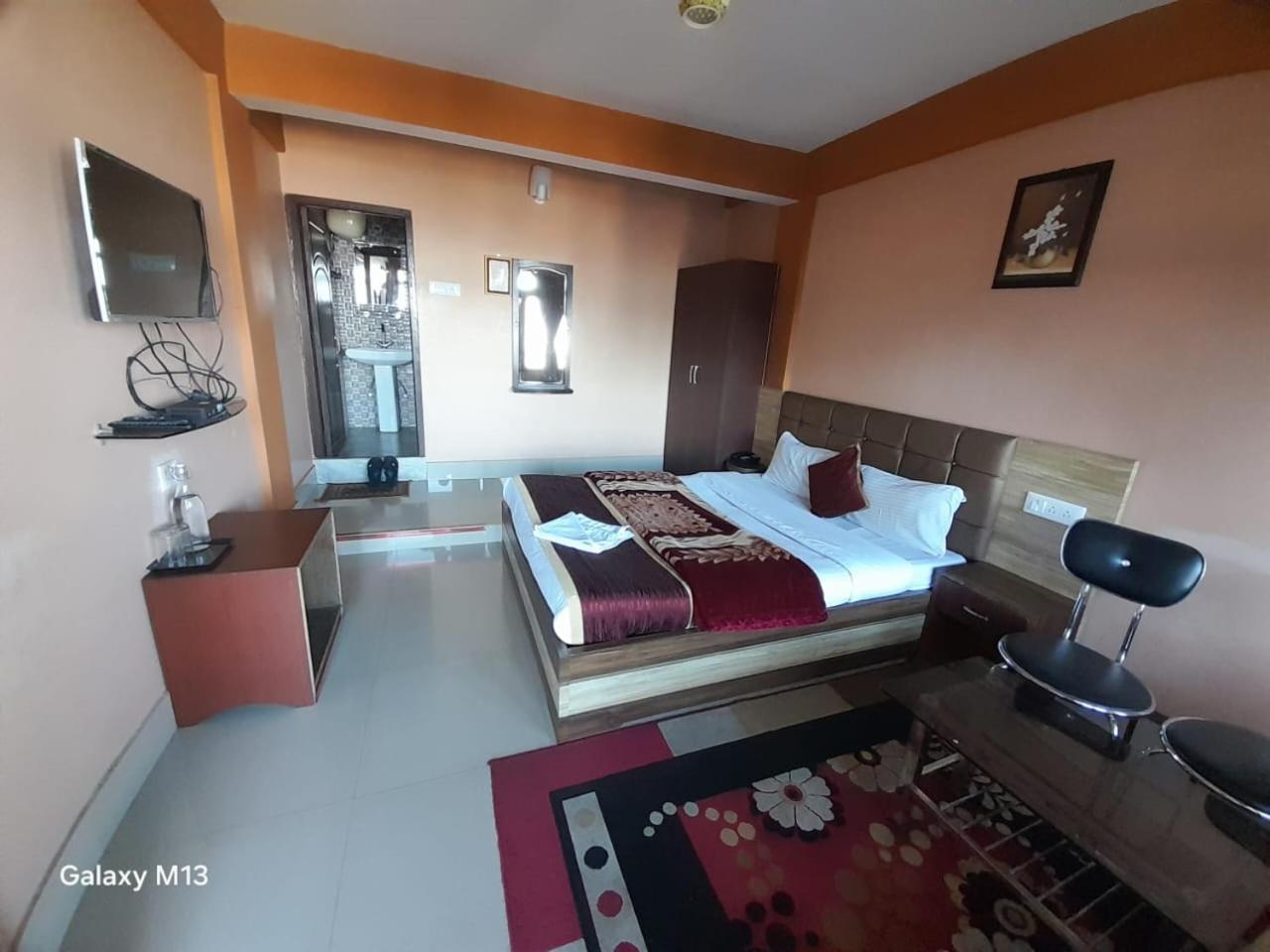 Hotel Jaswin Shanti Priya ดาร์จีลิง ภายนอก รูปภาพ